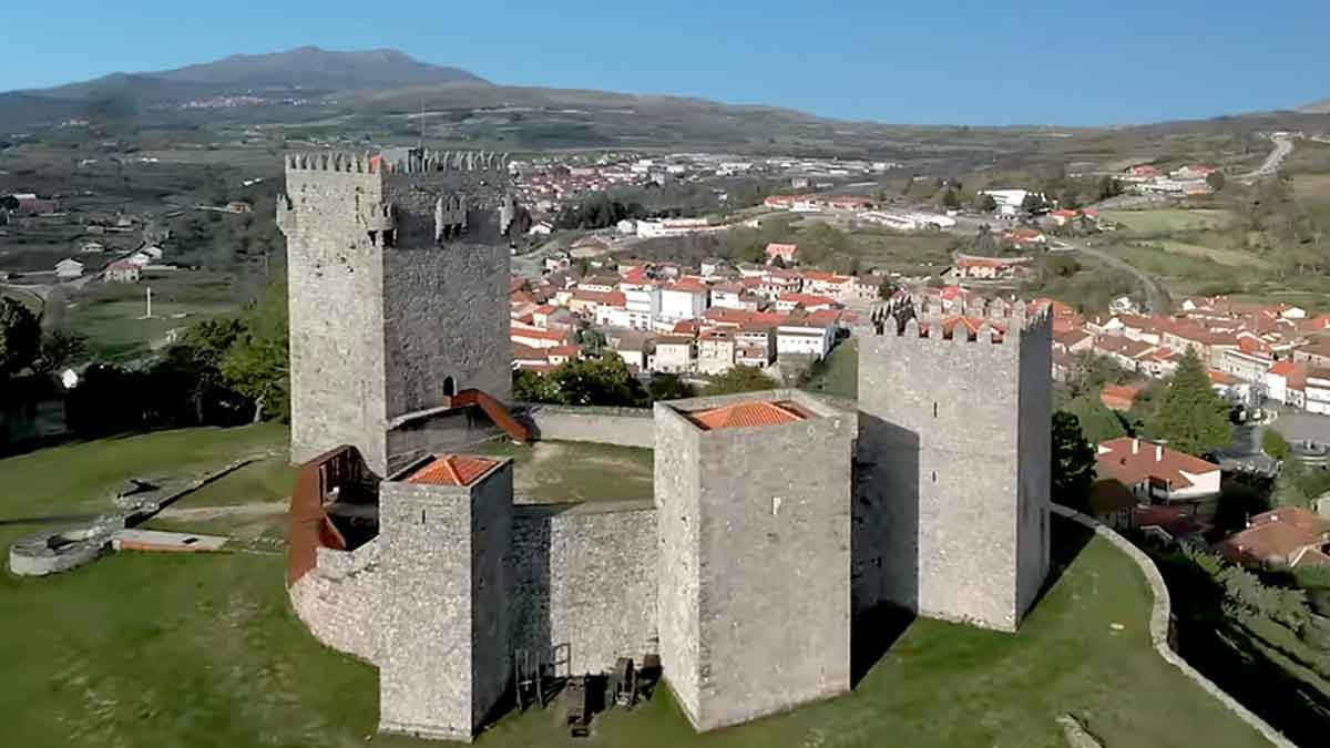 Castelo de Montalegre: A Fortaleza que Nasceu para Defender