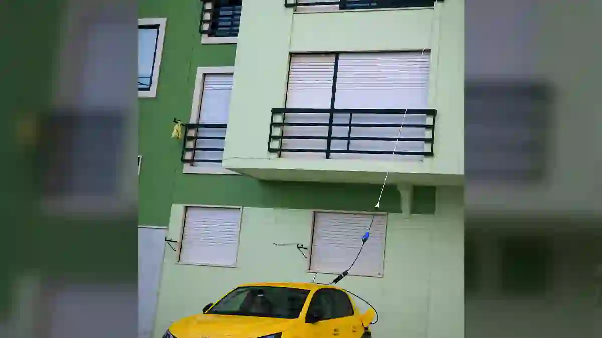 Carregar Carro Elétrico em Tomada Doméstica é Seguro?